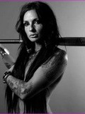 Portrait d'Alexia Vegas : artiste, tatoueuse, forte et passionnée