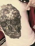 Le tee shirt Skull Flowers de chez Primark