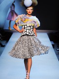 Dior haut couture par Raf Simmons : défi relevé