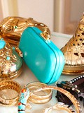 Bijoux et accessoires Anna dello Russo pour h&m : doré doré doré !! Too much et on aime ça