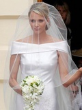 La robe de mariée de la princesse Charlène de Monaco est signée Armani Privé