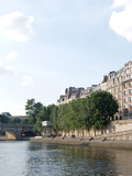 Fraises et bord de Seine