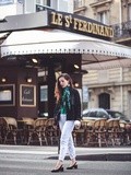 Green mood – Elodie in Paris