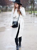 Le Cas du Trench – Elodie in Paris
