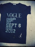 Diy #1 : Customiser le tee-shirt Vogue Fashion Night Out 2012