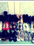 ◄ Shoes Girl ►