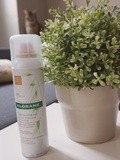 Le shampoing sec au lait d’avoine Klorane