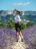 Lescarpin: la route de la lavande en bas couture