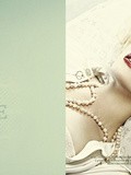 Tara Lynn en Marilyn Monroe pour Red collector