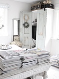 Home Sweet Home #1 : White Rooms
