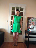 La fille à la robe verte