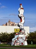 Art : Chaufferie avec cheminée - Jean Dubuffet - 1996 - Carrefour de la Libération - Vitry-sur-Seine