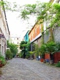 Paris : Cité du Figuier, des ateliers de métallurgie aux ateliers d'artistes - 104-106 rue Oberkampf - XIème