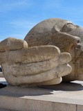 Paris : l'écoute, une sculpture signée Henri de Miller au coeur des Halles - place René Cassin - Ier