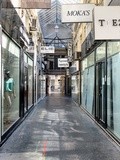 Paris : Passage du Caire, de l'imprimerie à la confection, destinée singulière d'un des plus vieux passages parisiens - IIème