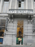 Urban Outfitters à bxl et petit look coloré