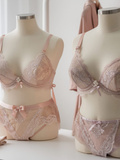Les tendances de la lingerie de mariage pour 2025