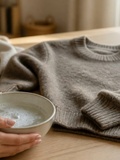 Pull cachemire rétréci : sauver la fibre, sans la casser