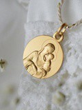 Quelle médaille de baptême offrir