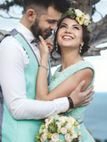 Robe de mariée pour un mariage civil : osez la couleur pour être plus belle que la mariée