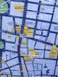 London – Liberty & Bond Street : i queue, you queue,… (*)