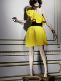 La robe jaune asymétrique: Lanvin pour h&m vs Matthew Williamson pour Macy’s