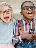 9 conseils pour les parents dont les enfants ont des lunettes