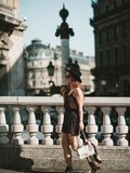 Bottines cloutées – Elodie in Paris