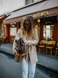 Lv Vintage – Elodie in Paris