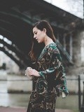 New Year : Velvet dress – Elodie in Paris