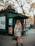 Python – Elodie in Paris