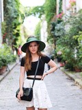 Rue des Thermopyles – Elodie in Paris