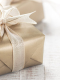 Comment choisir une idée cadeau femme fait main vraiment originale