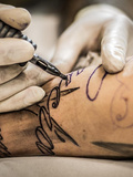 Le tatouage : un bijou tendance qui vous colle a la peau
