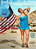 Kelsey Olson en cover de Plus Model Magazine May 11 , photoshoot spécial maillots de bain grande taille