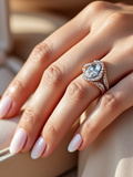 Bague auriculaire : comment bien choisir et porter cet accessoire tendance en 2025