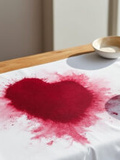 Comment enlever efficacement une tache de vin rouge sur vos textiles