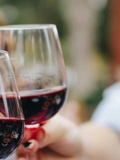 Comment enlever efficacement une tache de vin rouge sur vos textiles