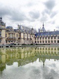 Ailleurs : Château de Chantilly, résidence des princes de Condé, destin architectural mouvementé