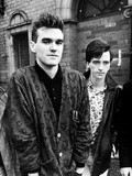 Music : The Smiths - There Is a Light That Never Goes Out