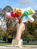 Paris : Bouquet of Tulips de Jeff Koons, controverse artistique sur les Champs Elysées, entre le Petit Palais et la Concorde - VIIIème