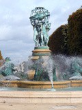 Paris : Fontaine des Quatre Parties du Monde dite aussi fontaine de l'Observatoire - VIème