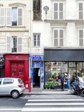 Paris : La plus petite maison de Paris, curieuse bâtisse au 39 rue du Château d'Eau - Xème