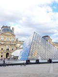 Paris : Pyramide du Louvre, le projet pharaonique de l'architecte Ieoh Ming Pei et de son grand commanditaire le président François Mitterrand - Ier