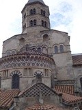 Depuis Clermont-Fd et sa belle église romane ♡