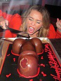 Miley Cyrus commence fort 2012
