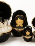 Caviar Kaspia, maison française et poupées russes