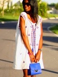 Instagram star : la robe à broderies ethniques et lacets pompons