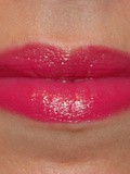 Des lèvres rose fuschia (17 Cosmetics - If You Please)