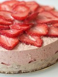 Gâteau aux fraises 100% raw